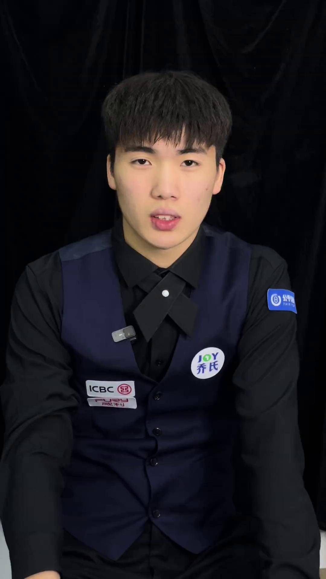 通过社交媒