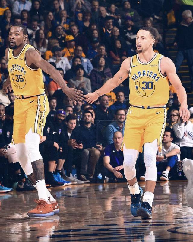 的他虽然在 的他虽然在