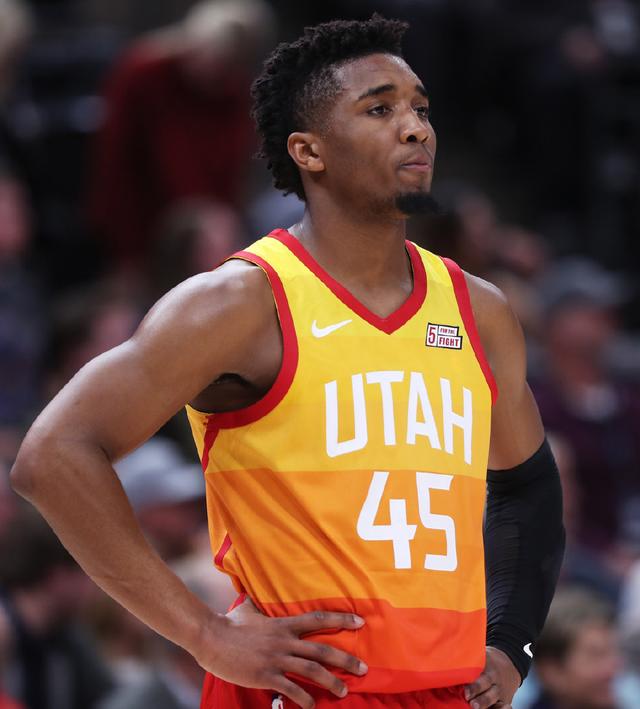 队如何在比 队如何在比