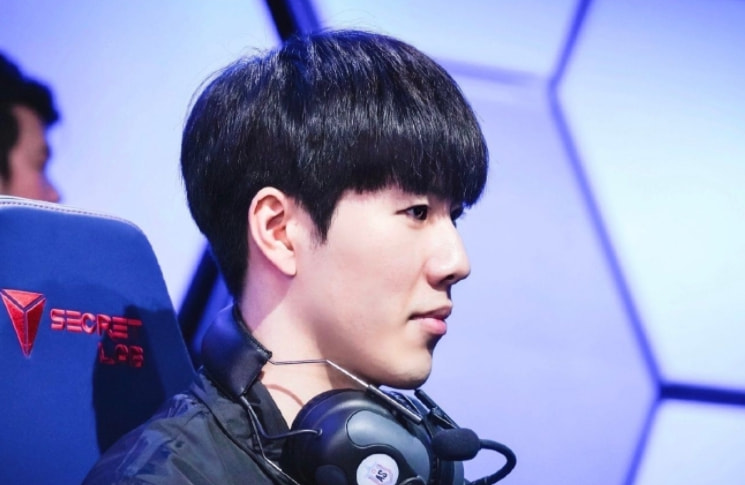 坡羽毛球在 坡羽毛球在